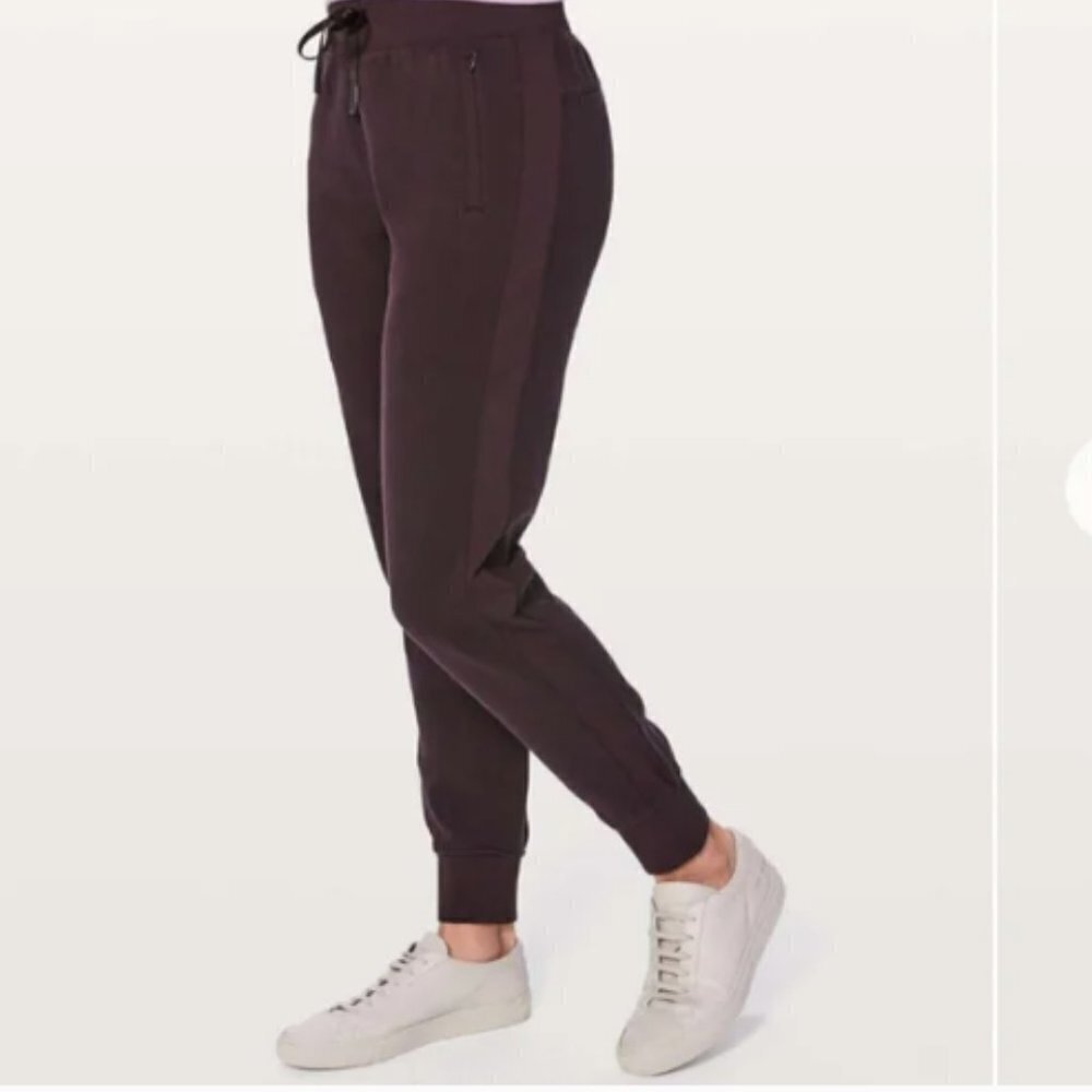 Lululemon Get‎ Going Jogger Black Cherry size 2 W5ASGS